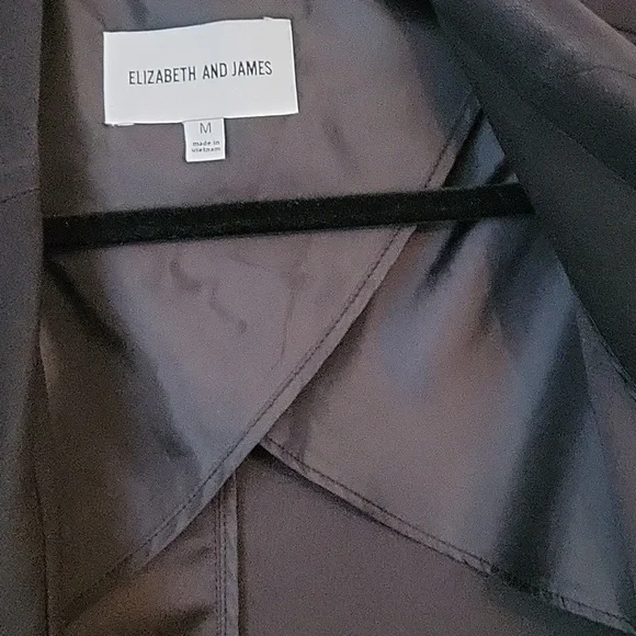 Elizabeth and James Oversized Blazer - Picture 4 of 4